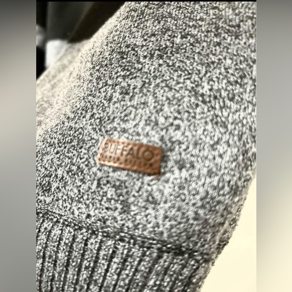 Buffalo Men’s Hoodie - Picture 4 of 5